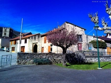 House for sale 3 rooms TARASCON SUR ARIEGE (09)