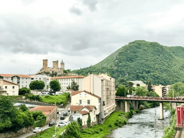 Maison à vendre 5 pièces FOIX (09)