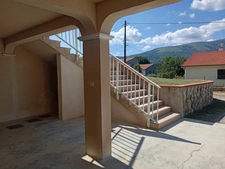 Maison à vendre 8 pièces  (09)
