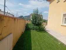 Maison à vendre 8 pièces  (09)