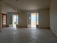 Maison à vendre 8 pièces  (09)