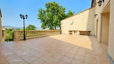 Grande maison rénovée avec 5 chambres, jardin et fort potentiel touristique à CASSAGNES (66)