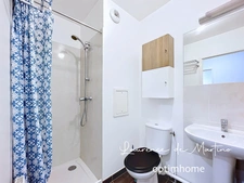 Studio à vendre avec balcon et parking, dernier étage BEZONS (95)
