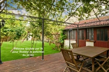 Maison de caractère avec jardin arboré - 