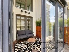 Duplex 3 pièces au 2ᵉ et 3ᵉ étage avec balcon, loggia et parking, proche RER A Nanterre-Ville.