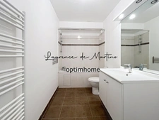 Duplex 3 pièces au 2ᵉ et 3ᵉ étage avec balcon, loggia et parking, proche RER A Nanterre-Ville.