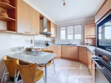 Maison familiale avec terrasse, jardin et garage double – à 10 min du RER Nanterre-Ville