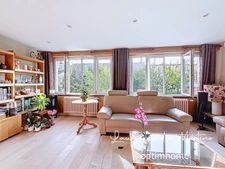 Maison familiale avec terrasse, jardin et garage double – à 10 min du RER Nanterre-Ville
