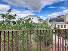 Maison de caractère avec jardin arboré - 