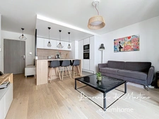 Appartement 3 pièces avec loggia, cave et place de parking en sous-sol- PLAISANCE