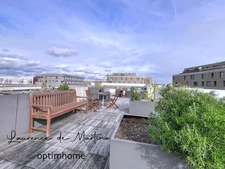 Duplex 3 pièces au 2ᵉ et 3ᵉ étage avec balcon, loggia et parking, proche RER A Nanterre-Ville.