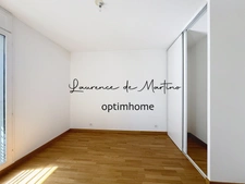 Duplex 3 pièces au 2ᵉ et 3ᵉ étage avec balcon, loggia et parking, proche RER A Nanterre-Ville.