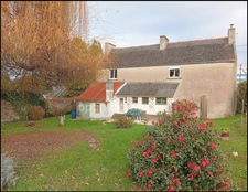 Propriété divisible à fort potentiel à Plestin-Les-Grèves – Emplacement recherché et cadre de vie privilégié