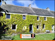 SAINT JEAN DU DOIGT : Propriété de caractère du XVIIᵉ siècle avec penty, grange et 3 200 m² de terrain !