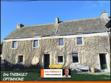 Maison de Charme en Pierres du 17ème Siècle à Saint-Jean-Du-Doigt – Un véritable coin de paradis à découvrir !