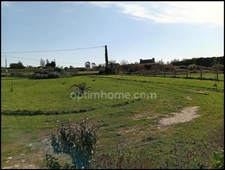 PLOUGASNOU : Propriété familiale proche bourg avec hangar de 100 m², 2 000 m² de terrain et plages à proximité !