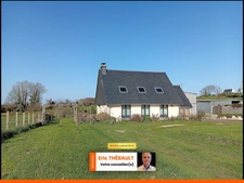 PLOUGASNOU : Propriété familiale proche bourg avec hangar de 100 m², 2 000 m² de terrain et plages à proximité !