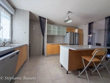 Ermont, maison sur un sous-sol total, 3 chambres, possibilité 5, à deux pas de la gare.