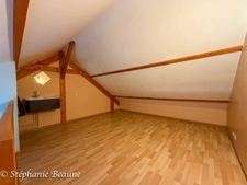 Ermont, maison sur un sous-sol total, 3 chambres, possibilité 5, à deux pas de la gare.