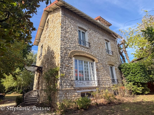 Maison bourgeoise proche gare Ermont-Eaubonne