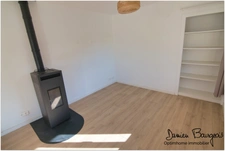 Appartement T4 avec balcon, véranda et 2 places de parking – Centre de Ségny