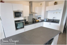 Coup de cœur assuré ! T3 lumineux avec terrasse, garage et vue imprenable