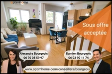 T2 en duplex au dernier étage avec balcon et 2 places de stationnement