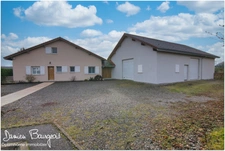 Maison individuelle avec son local dans un environnement exceptionnel au fond d'une impasse