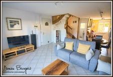 Maison mitoyenne traversante de 137m2 habitable 169 m2 au sol