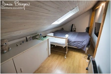 T2 en duplex au dernier étage avec balcon et 2 places de stationnement