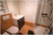 T2 en duplex au dernier étage avec balcon et 2 places de stationnement