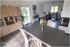 Maison de 153 m² (293 m² utiles)  sur 1150 m² de terrain avec piscine et pool house