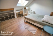 Duplex en dernier étage de 146 m² (208 m² au sol) avec double garage et cave
