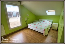 Appartement attique T5 de 117m2 avec 2 terrasses, 1 balcon et 2 garages fermés