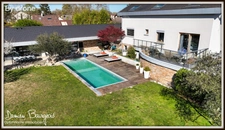Propriété d’exception d'architecte avec piscine de 365 m² avec 2 studios indépendants