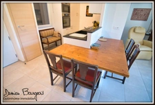 Élégant appartement T2 de 50 m2 en rez-de-jardin avec terrasse, vaste jardin, garage fermé et stationnement privé