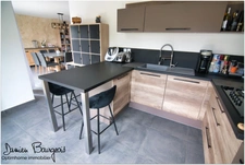 Maison mitoyenne T5 de 126 m2 habitables avec double garage