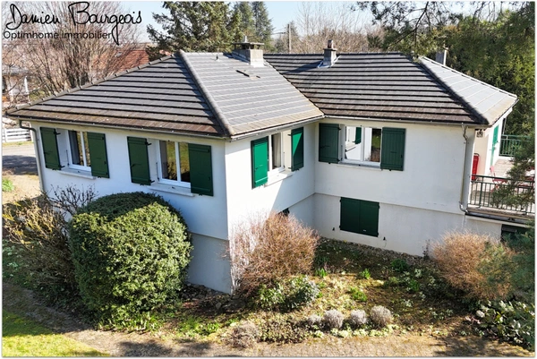 Propriété de caractère sur parcelle arborée de 2006 m² – Saint-Genis-Pouilly