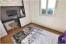 T4 89 m² – Dernier étage, balcon et place privative