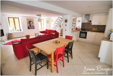 Magnifique maison de village rénovée T5 de 149 m² avec extérieur et vue sur les Alpes