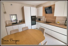 Charmante maison de ville entièrement rénovée à Sergy – 109 m² de confort et de modernité
