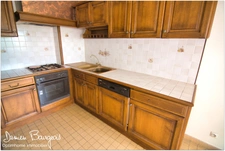 Appartement 3 pièces de 72 m2 avec 3 grands balcons, cave, garage et vue sur le Jura