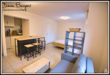 Appartement de type 1 de 30 m2 situé en rez-de-jardin dans un environnement calme 