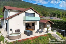 Maison individuelle avec appartement indépendant sur une parcelle de près de 1100 m2 