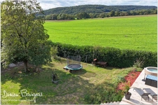 Maison individuelle avec appartement indépendant sur une parcelle de près de 1100 m2 