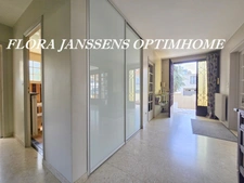 COLOMBES – Belle maison familiale indépendante aux volumes généreux, jardin arboré et grand garage