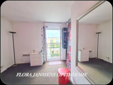 Appartement avec terrasse en duplex au calme, parking