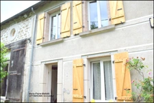 Maison de famille à la campagne, 6 pièces à SAINT PIERRE BELLEVUE (23) avec un jardin