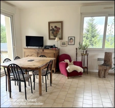 Jolie maison avec beau jardin  à TARNAC (19)