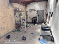 Maison de ville habitable de suite de 10 pièces BOURGANEUF (23)